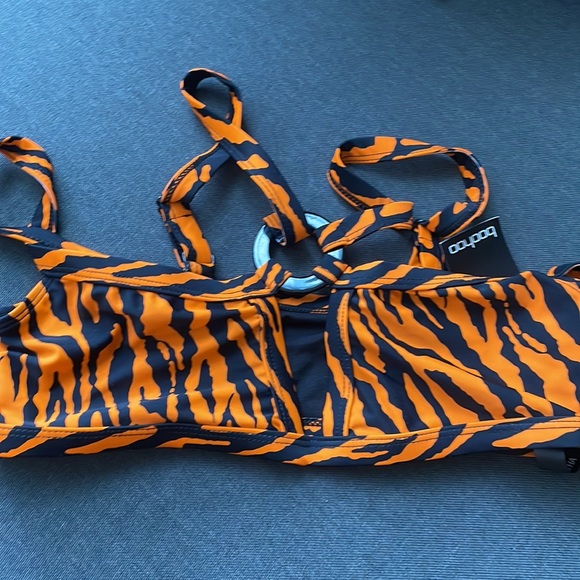 Bikini - Picture 2 of 4